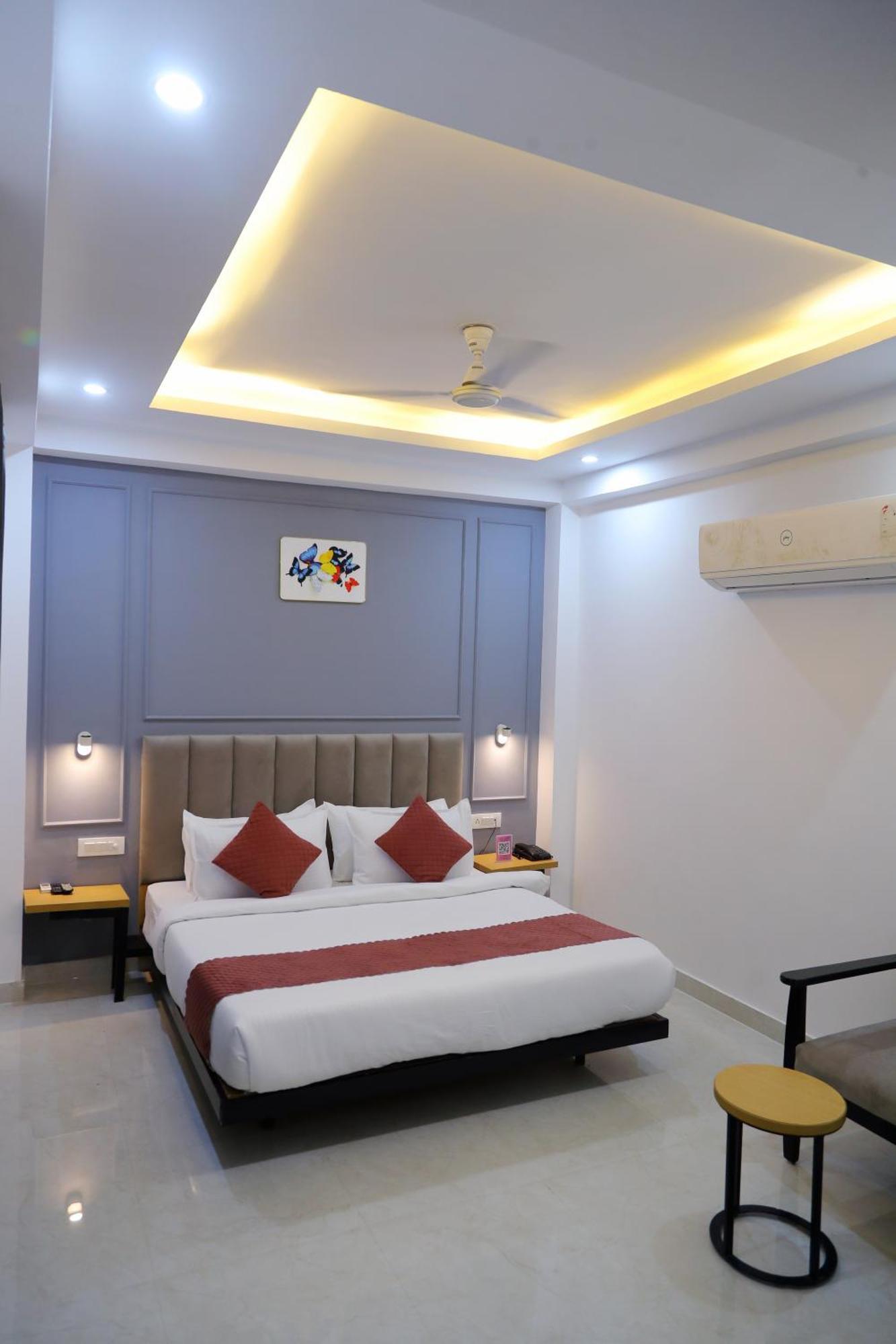 Hotel Mavens House Artemis Hospital Road Gurgaon Exterior photo